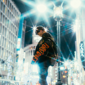 老婆爱上多人群交
